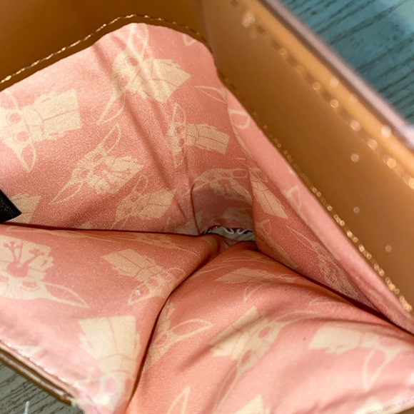 Loungefly Star Wars The Child Brown Zip Wallet - 'Wait For Me' - Picture 9 of 9